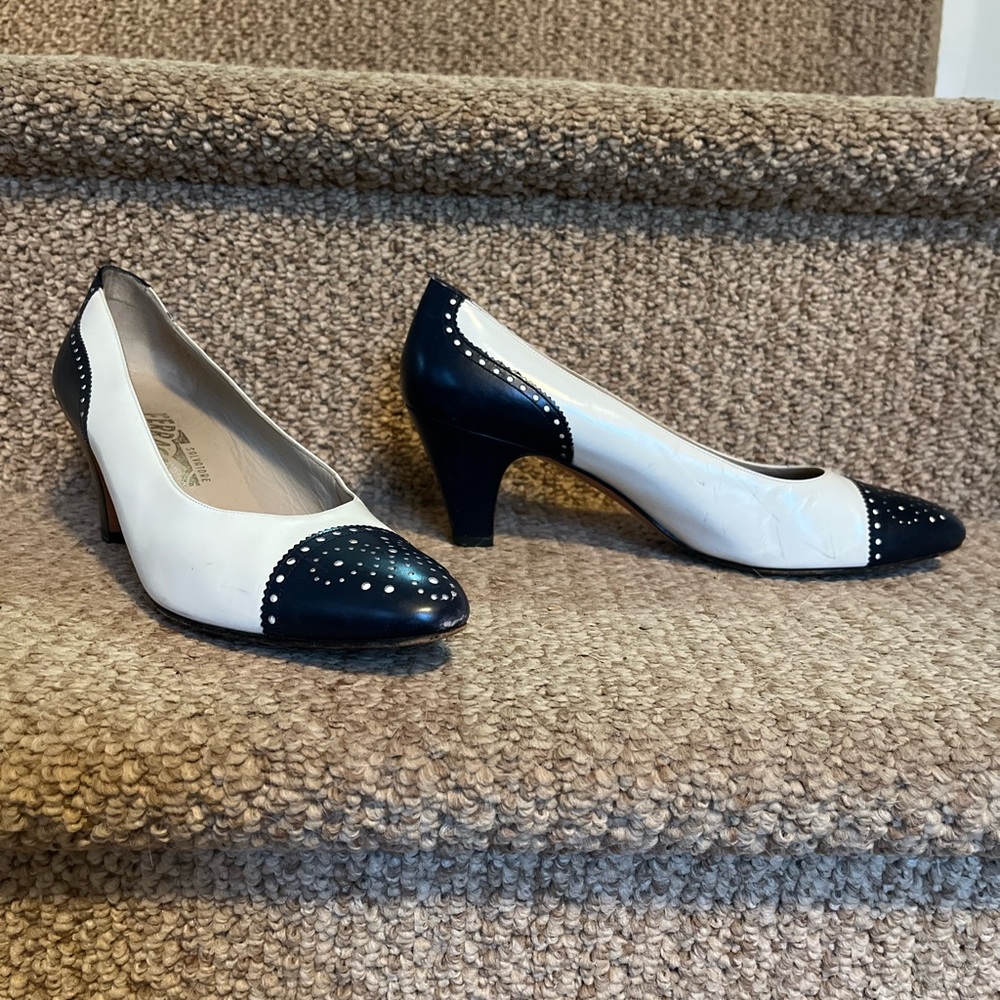 Salvatore Ferragamo, white and navy heels